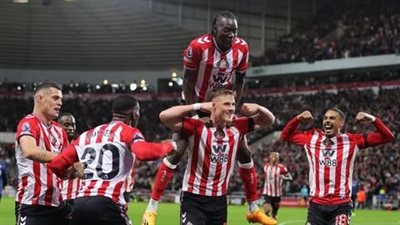 الدوري الإنجليزي الممتاز: سندرلاند يجبر أرسنال على التعادل (2/2) وتشيلسي ينتصر على وولفرهامبتون بثلاثية نظيفة