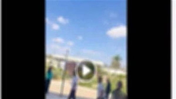 القبض على موظف اعتدى على طالب بالضرب أثناء سداد مصروفاته الدراسية