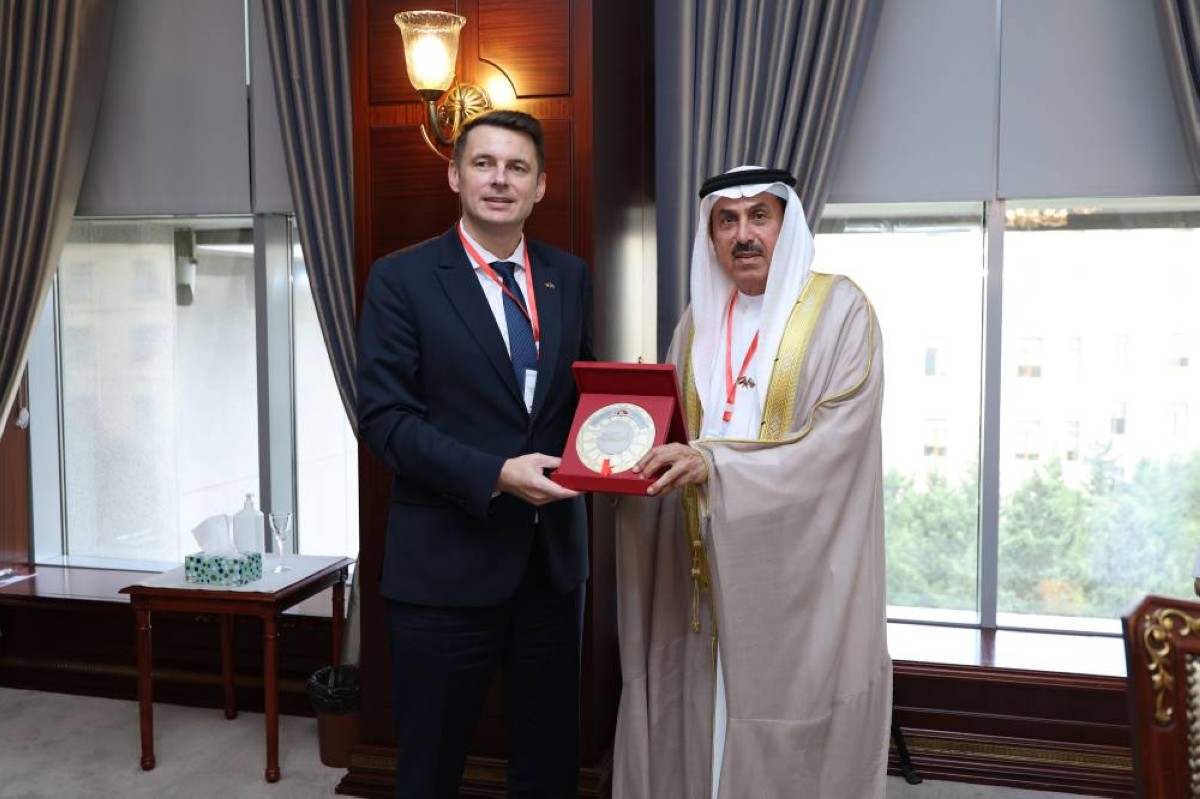 صقر غباش يبحث التعاون مع مجلسي الشيوخ الروماني والباكستاني