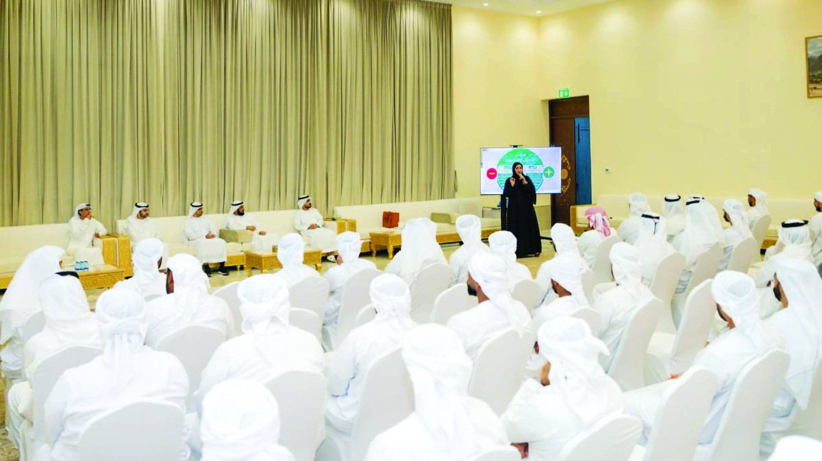 «الأسرة».. برنامج يعزز الثقافة المالية للشباب المقبلين على الزواج في الفجيرة