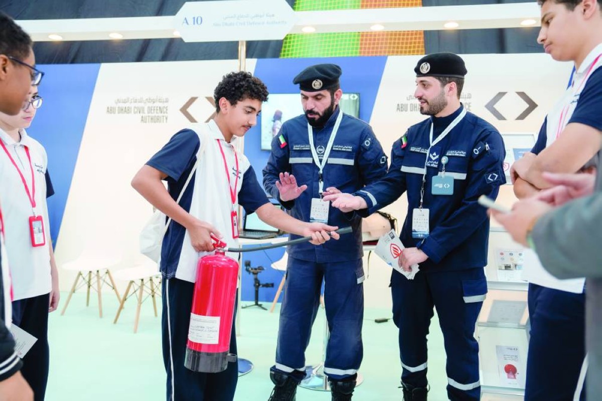 الدفاع المدني في أبوظبي يختتم مشاركته بملتقى مستشفيات الظفرة