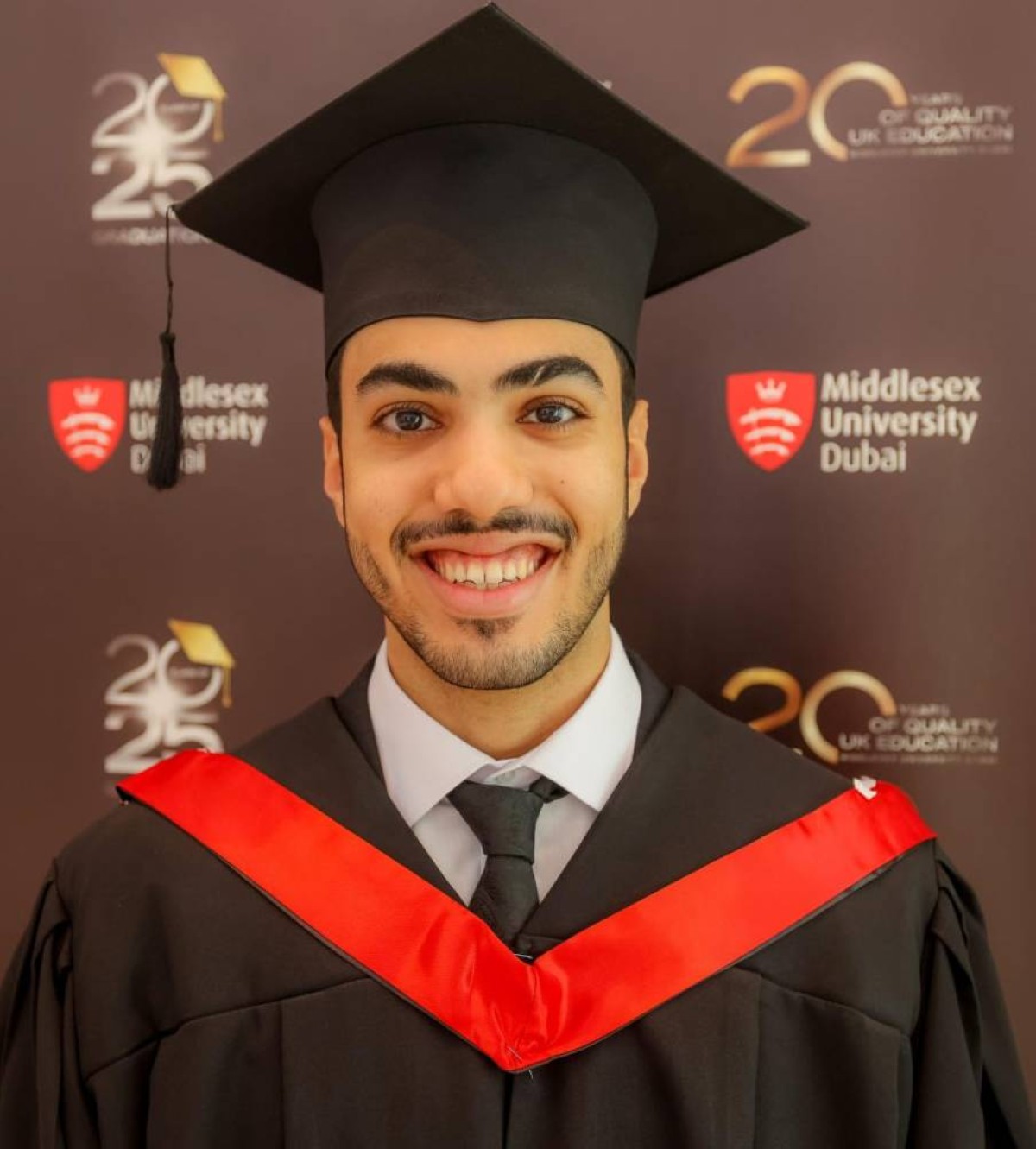 أسعى لإيصال الثقافة الإماراتية إلى العالمية عبر الفن