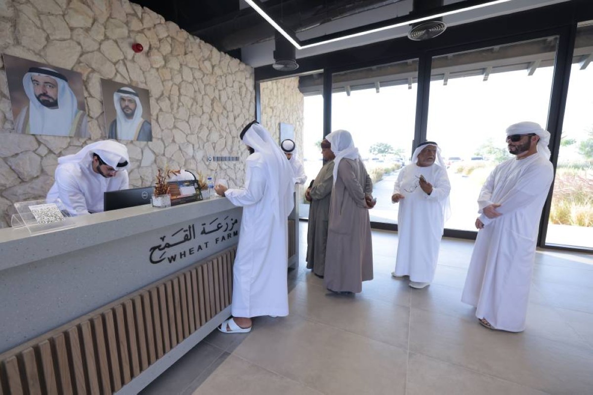 الشارقة تُدشّن المرحلة الـ 4 من مبادرة توزيع بذور القمح العضوية على المزارعين