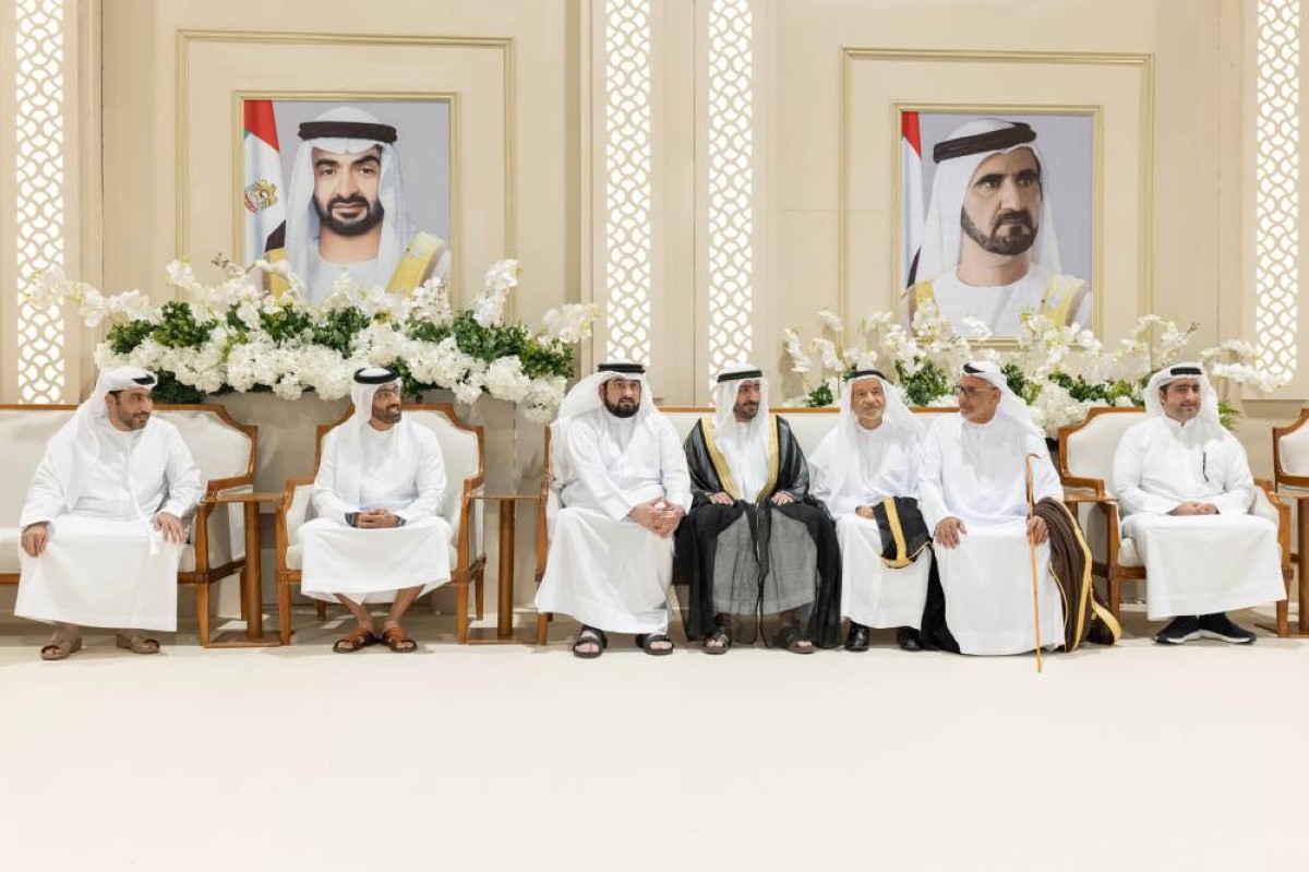 أحمد بن محمد يحضر أفراح الخياط وآل علي