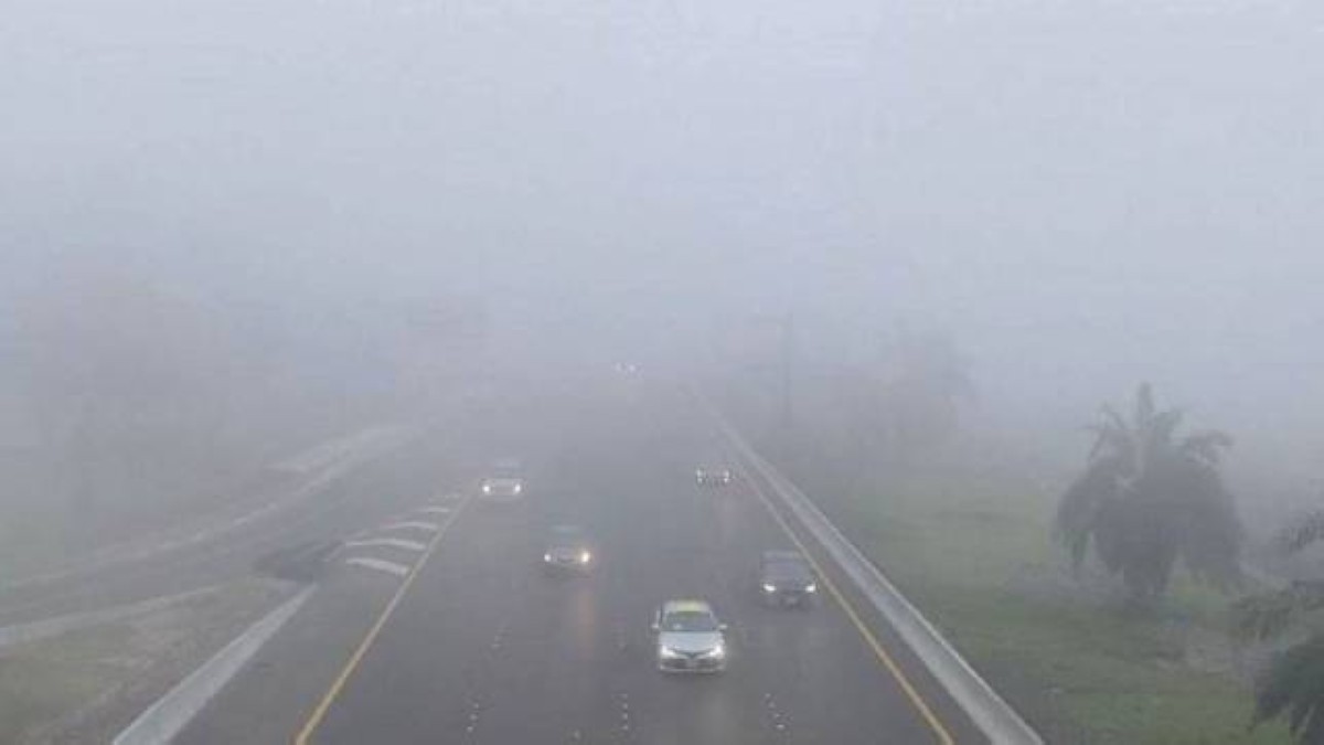 “الوطني للأرصاد” يحذر من تشكل الضباب وتدني مدى الرؤية الأفقية