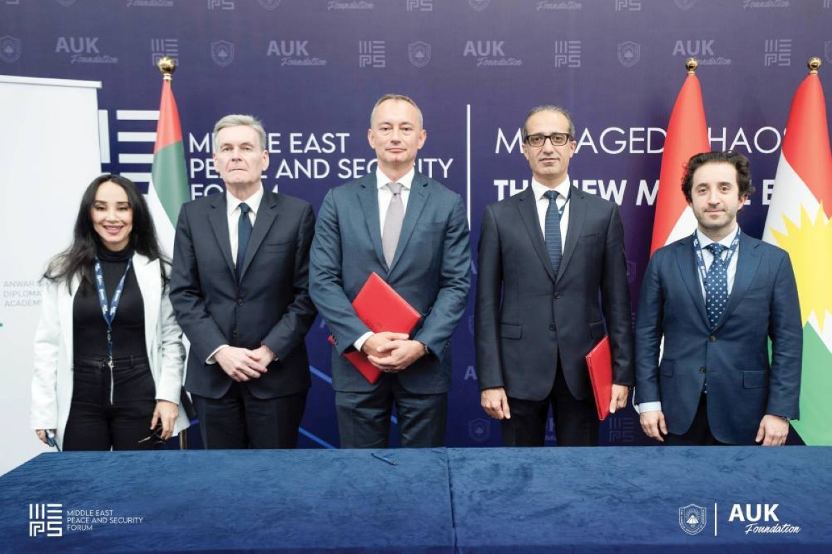 أكاديمية أنور قرقاش الدبلوماسية تعزز التعاون البحثي مع «منتدى السلام والأمن»