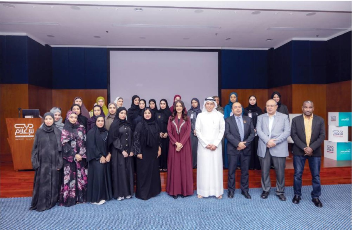 أكاديمية دبي للإعلام تستقبل وفداً طلابياً من 3 جامعات بالشارقة