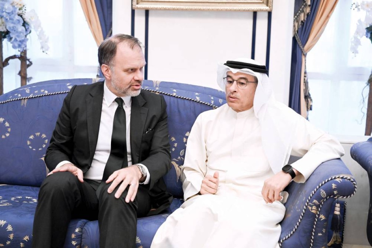 محمد بن راشد يعزّي في وفاة أسامة الشعفار