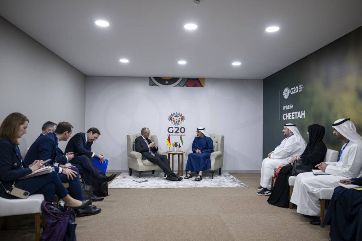 ولي عهد أبوظبي يلتقي المستشار الألماني على هامش “قمة العشرين” بجوهانسبرغ