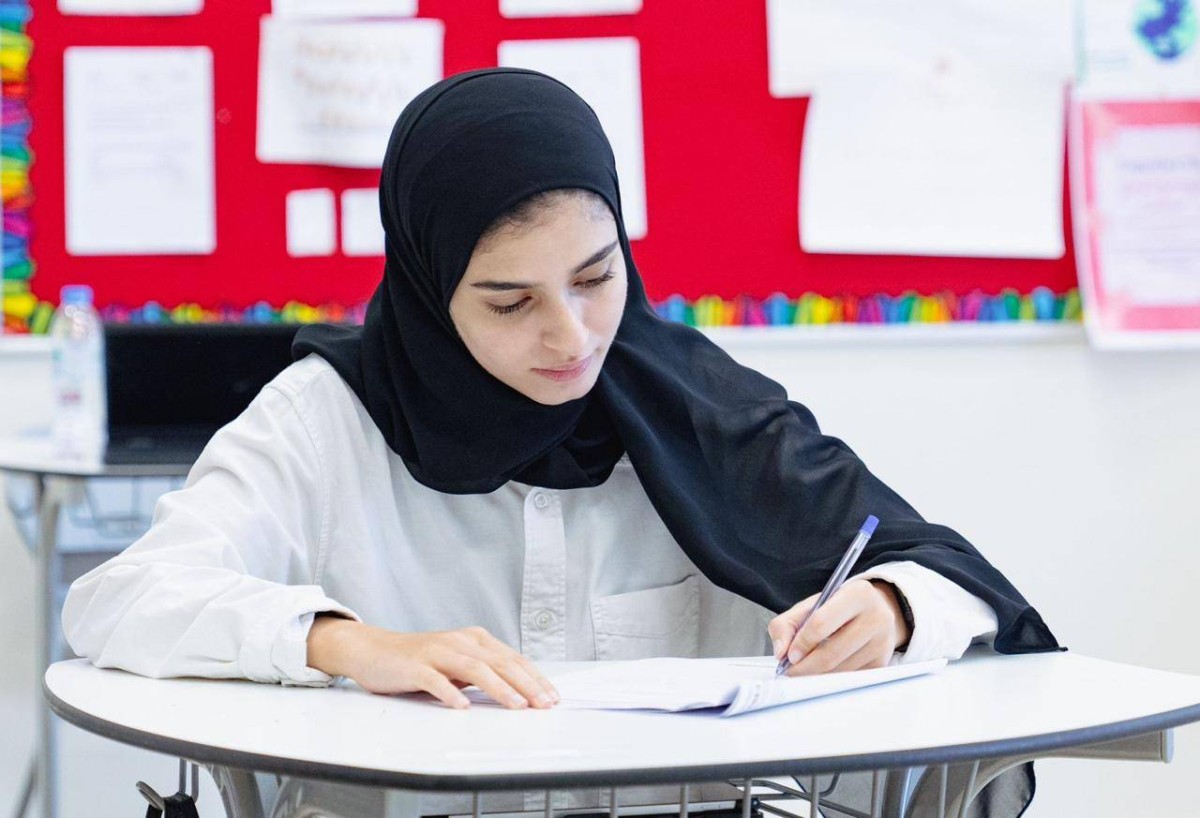 مدارس تفعل حصص «أونلاين» لمراجعة الدروس واستكمال الاستعدادات