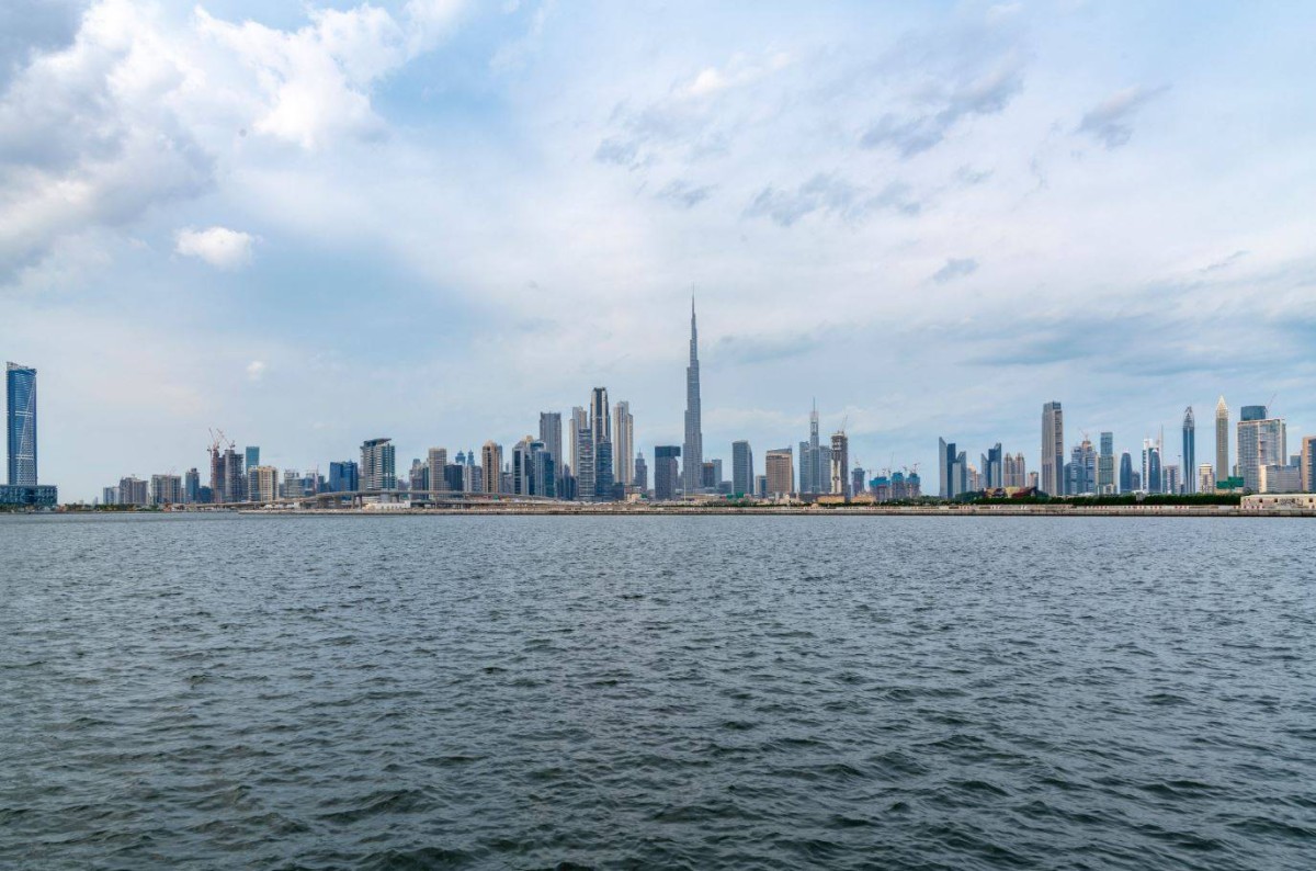 الإمارات.. فرصة لسقوط أمطار غداً