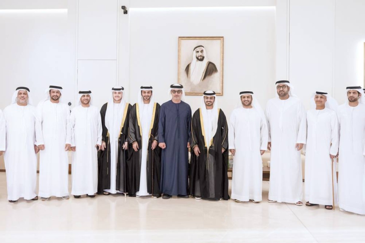 هزاع بن زايد يحضر أفراح الصيعري في أبوظبي