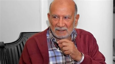 في ذكرى رحيله.. قصة وفاة والد أحمد خليل بمرض نادر