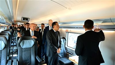 مدبولى يشهد معروضات النقل المحلي والقطارات الحديثة في معرض النقل الذكي