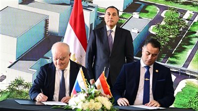 رئيس الوزراء يشهد توقيع أمر شراء الوقود النووي لمحطة الضبعة واتفاقية البرنامج الشامل