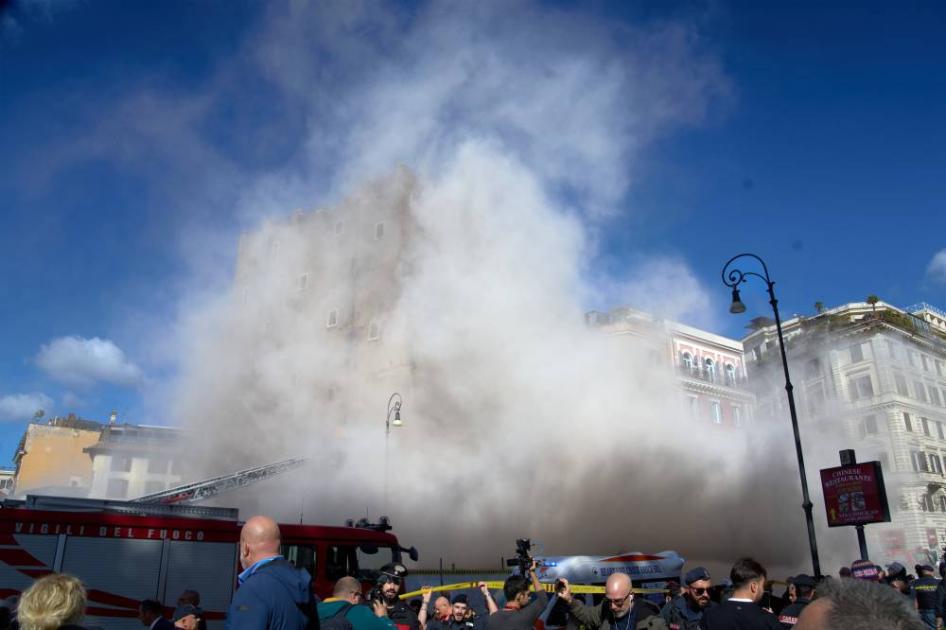 انهيار جزئي لبرج من العصور الوسطى في روما (فيديو)