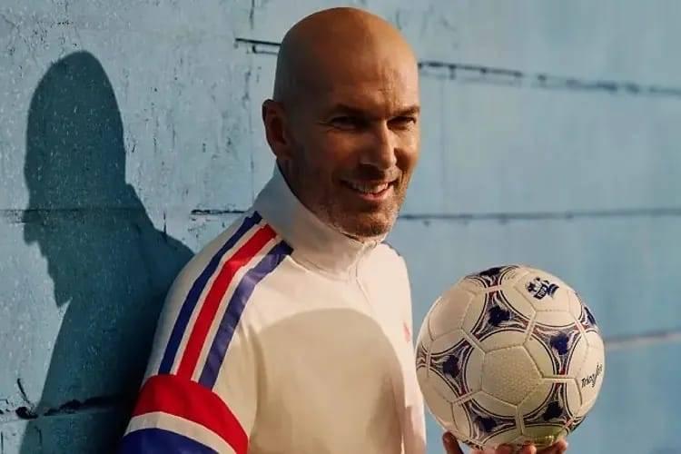 زين الدين زيدان يلمح إلى العودة للتدريب.. غموض حول وجهته المقبلة