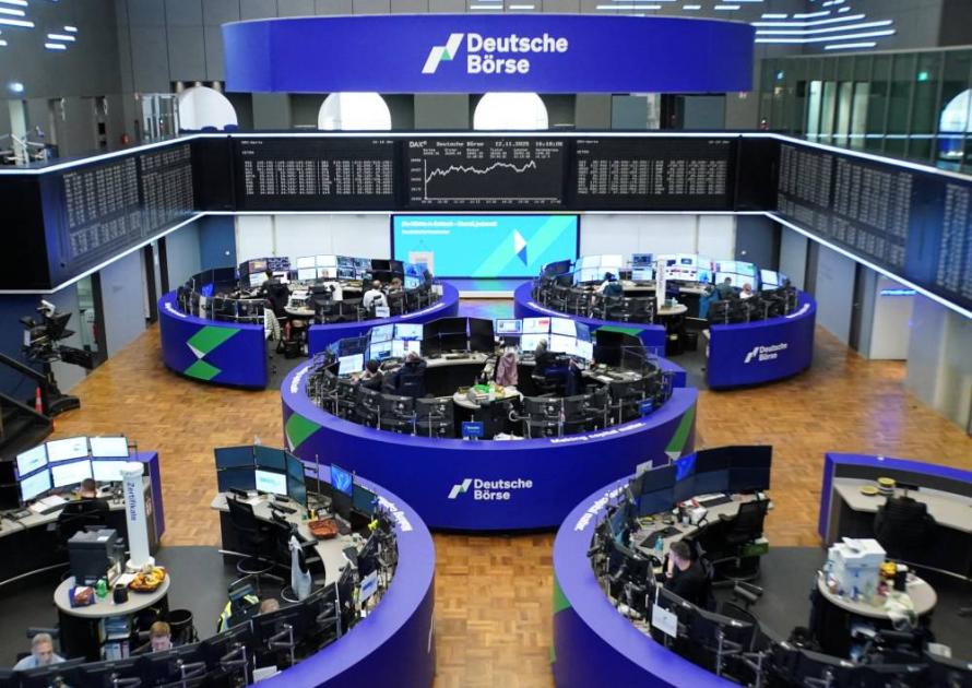 أسهم أوروبا ترتفع وسط ترقب صدور بيانات اقتصادية أمريكية