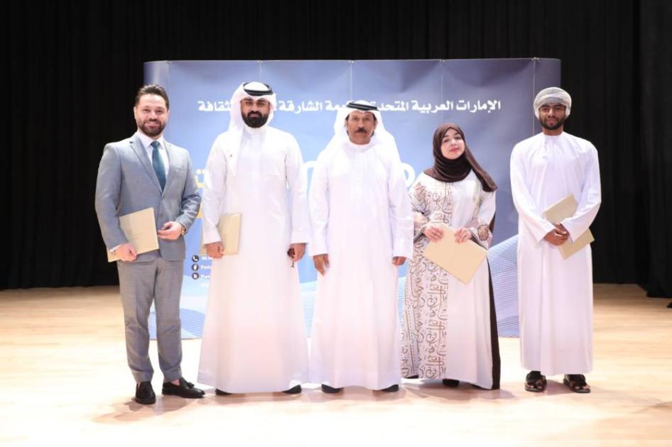 قصائد تتطلع في مرايا المعنى في بيت الشعر