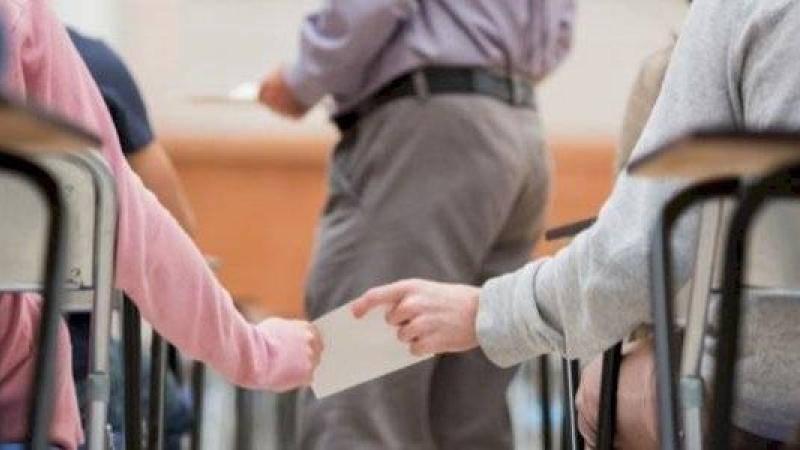 ما الإجراء الذي سيحدث في حال ضبط الطالب متلبساً بالغش؟