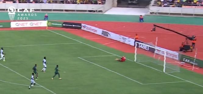 «صاروخ لا يُرد».. مزيزي يفوز بجائزة أفضل هدف في إفريقيا 2025 (فيديو)