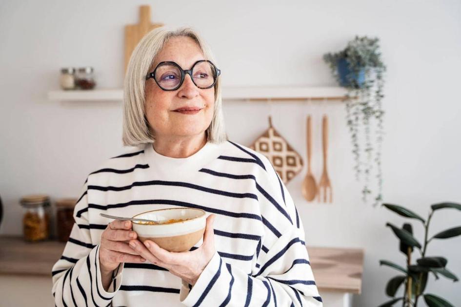 «الغذاء المعجزة».. طبيبة تكشف السر رقم 1 لعظام أقوى مهما كان عمرك