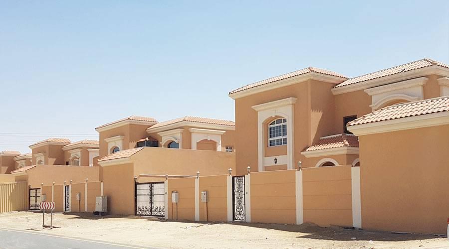 الشارقة.. وقف التصرف والتداول في المنازل الحكومية (فيديو)