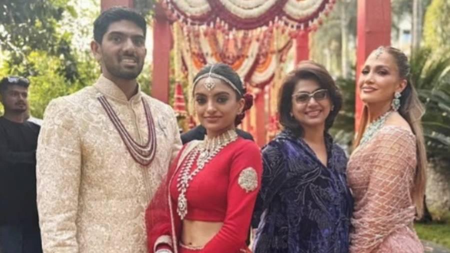 بحضور ترامب جونيور وجينيفر لوبيز.. زفاف أسطوري لابنة الملياردير الهندي مانتينا