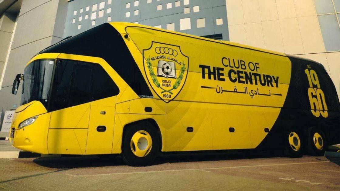 الحافلة ضلت طريق الملعب.. تأجيل مباراة الوصل والاستقلال الإيراني لمدة ساعة