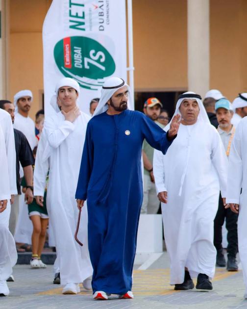 محمد بن راشد يشهد بطولة «طيران الإمارات لسباعيات دبي للرجبي» (فيديو)