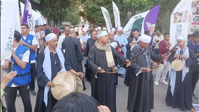 من قلب الصعيد.. كرنفال قنا يحوّل الشوارع إلى مسرح للفنون الشعبية