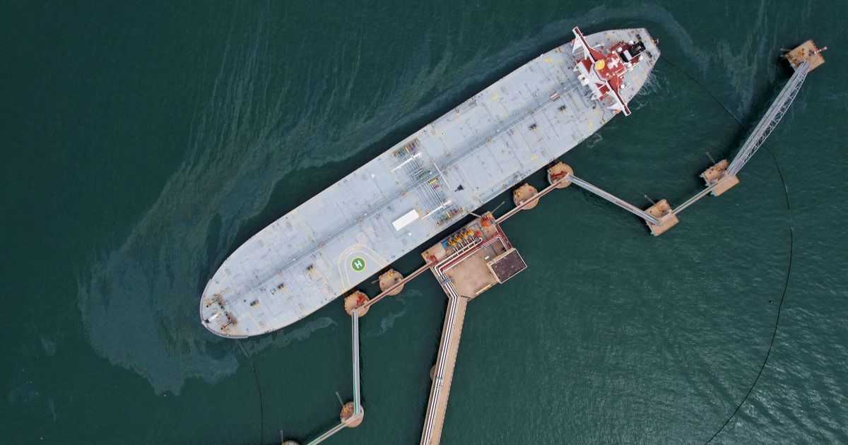 العقوبات الأميركية تعطل واردات الصين النفطية من روسيا وإيران