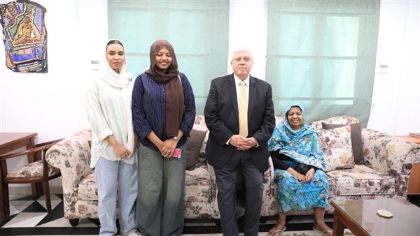 الطلاب الوافدين هم سفراء لبلادهم داخل الجامعات المصرية