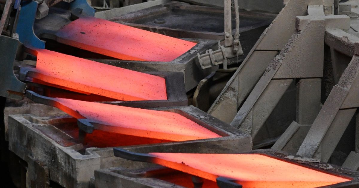 سعر النحاس يقلص مكاسبه الأسبوعية مع تباطؤ الاقتصاد الصيني