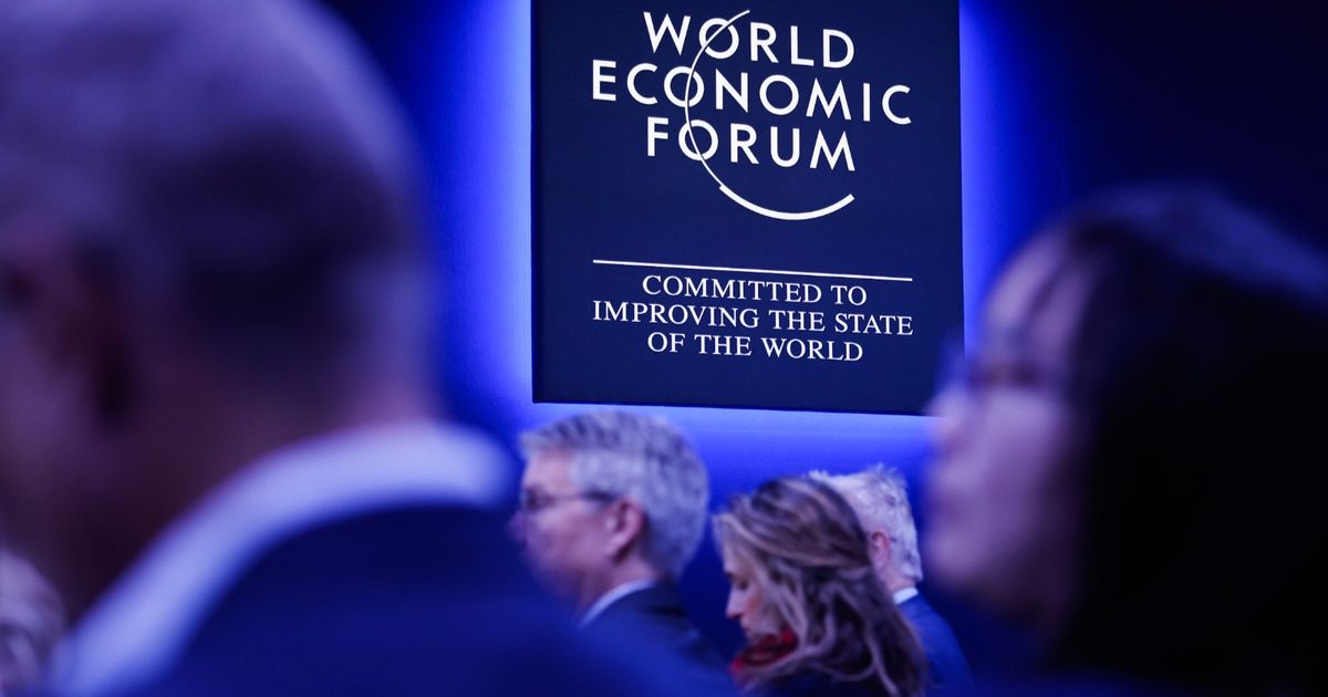 ترمب يخطط لحضور “دافوس 2026” وسط تحسن العلاقات مع سويسرا