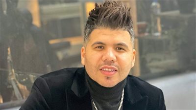 بسببها عيّط قدام الكعبة.. عمر كمال يكشف تفاصيل قصة حب فاشلة غيّرت حياته