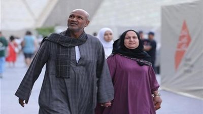 مسكت إيد مراتي علشان دي عشرة عمر.. والحنية مش عيب