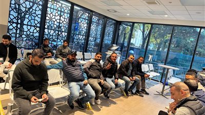 المصريون بالخارج يكتبون سطورًا جديدة في تاريخ المشاركة الوطنية.. إقبال كثيف بسفارة مصر في إيطاليا يؤدي لتوقف السيستم مؤقتًا.. صور