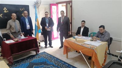 وفد أجنبي من المنظمة العربية لحقوق الإنسان يزور اللجان الانتخابية بمحافظة الإسكندرية