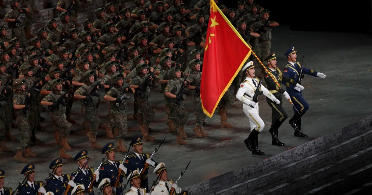 حملة شي جين بينج لإقالة ضباط الجيش تثير تساؤلات