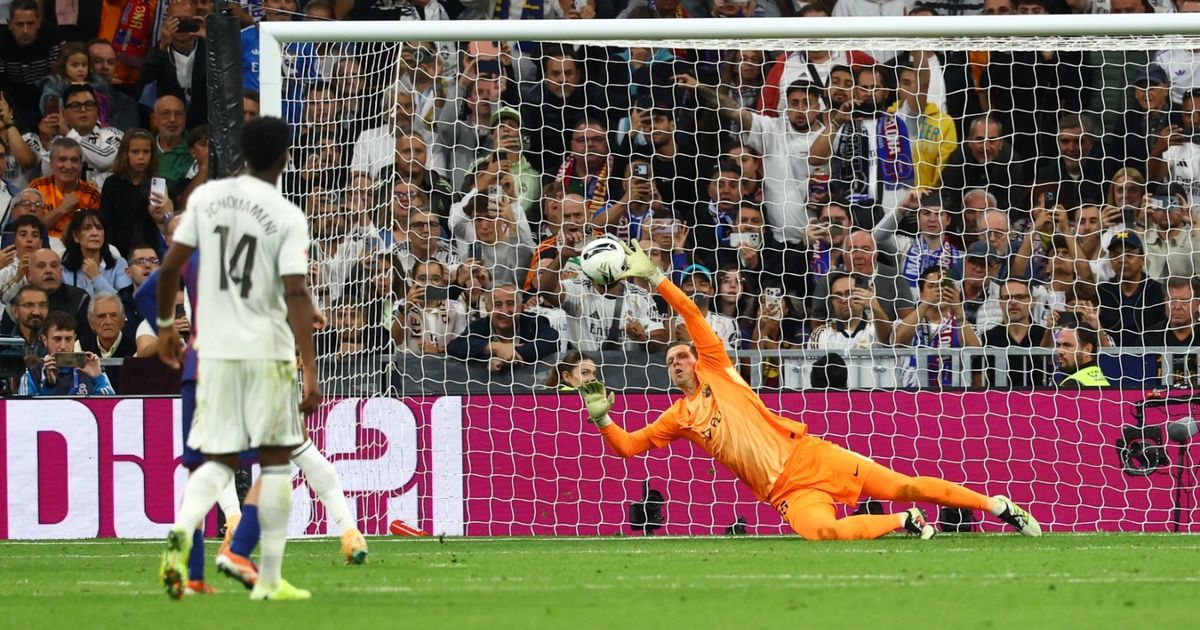 حارس برشلونة يحب الأكل بشدة وينفرد برقم قياسي في الدهون