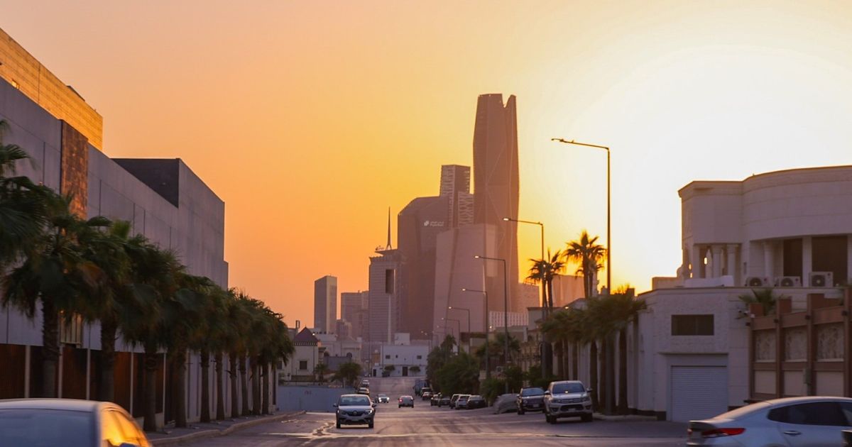 “بنك الرياض” يؤمن 1.5 مليار دولار وسط طفرة اقتراض خليجية من آسيا