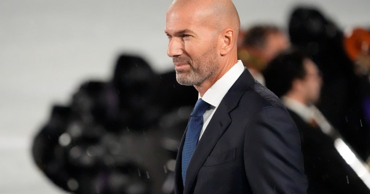 تحديد موعد تدريب زيدان لفرنسا.. والاتحاد يُفسر سبب تأخره