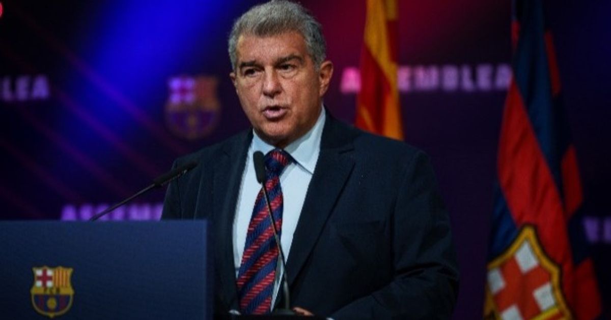 لابورتا يعلّق على دعم تشافي لمنافسه في انتخابات برشلونة