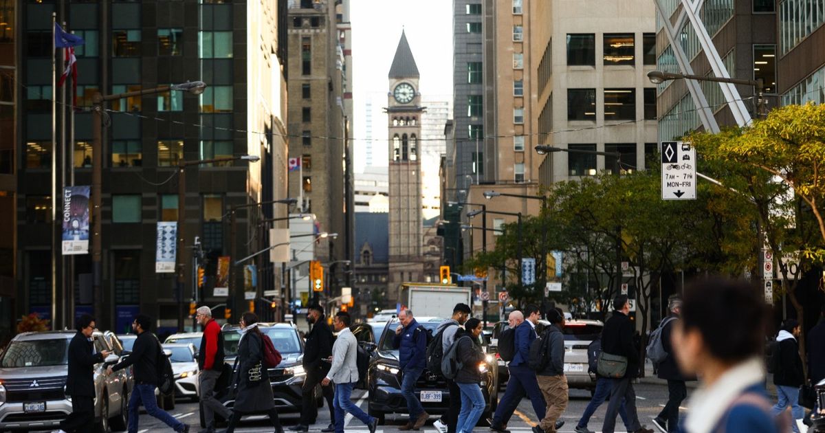 اقتصاد كندا ينتعش بقوة بدعم الإنفاق الحكومي وقطاع الإسكان