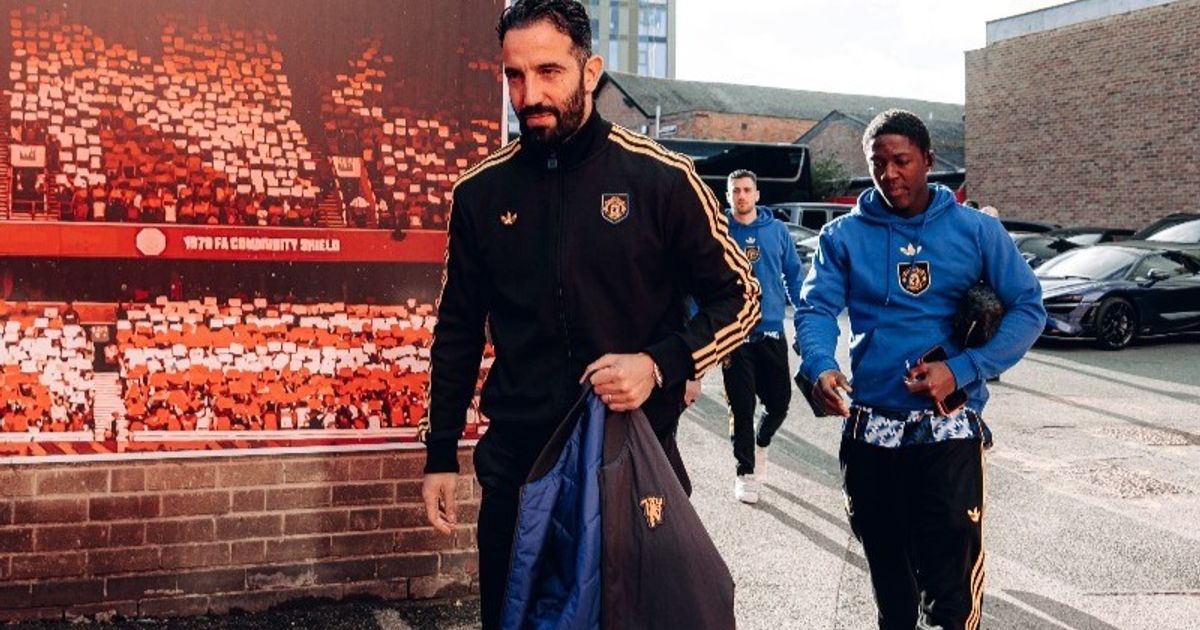 أموريم يحتفظ بالتشكيلة الأساسية لأول مرة مع مانشستر يونايتد