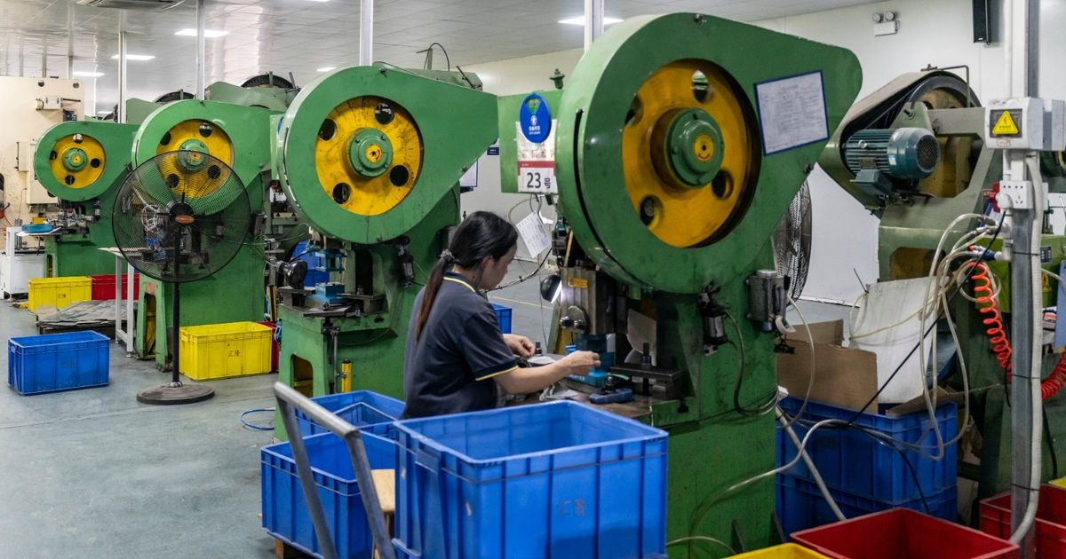 تراجع نشاط المصانع في الصين يسجل أطول فترة على الإطلاق