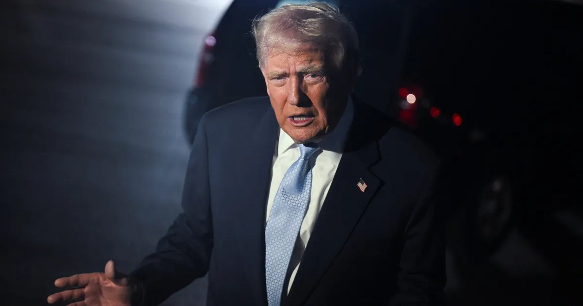 ترمب يلمح لعقد “مباحثات مع مادورو” ويهاجم تايلور جرين مجدداً