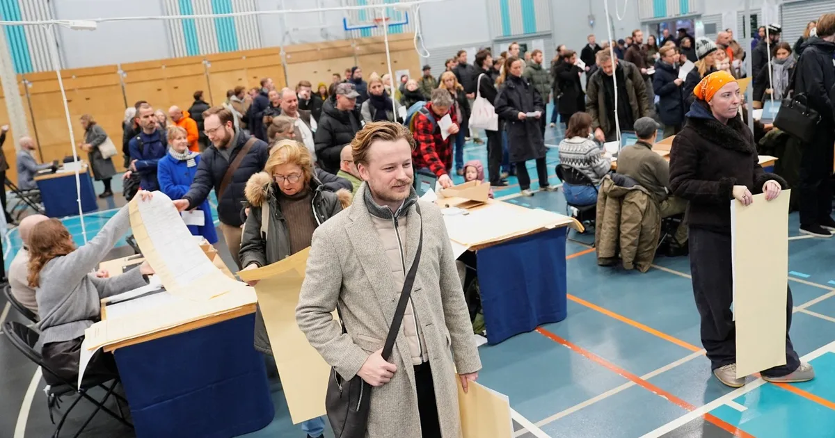 الدنمارك حزب رئيسة الوزراء يواجه خسارة تاريخية في كوبنهاجن