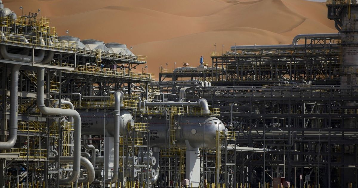 نمو الإنتاج الصناعي السعودي لأعلى وتيرة منذ 2024 بدعم النفط